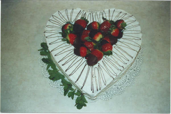 strawberryheartcake.jpg